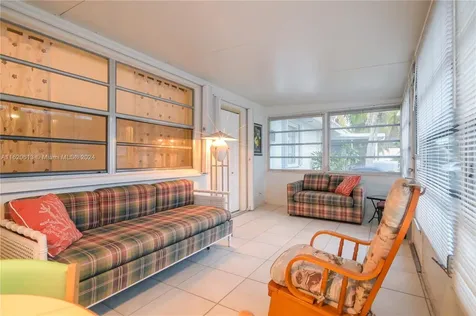 1716 N 16th Court Hollywood FL 33020