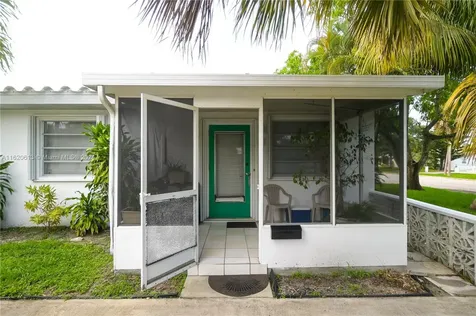 1716 N 16th Court Hollywood FL 33020