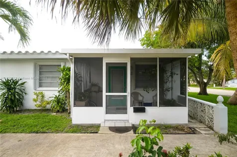 1716 N 16th Court Hollywood FL 33020