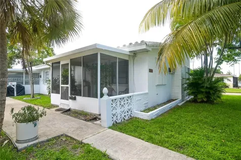 1716 N 16th Court Hollywood FL 33020