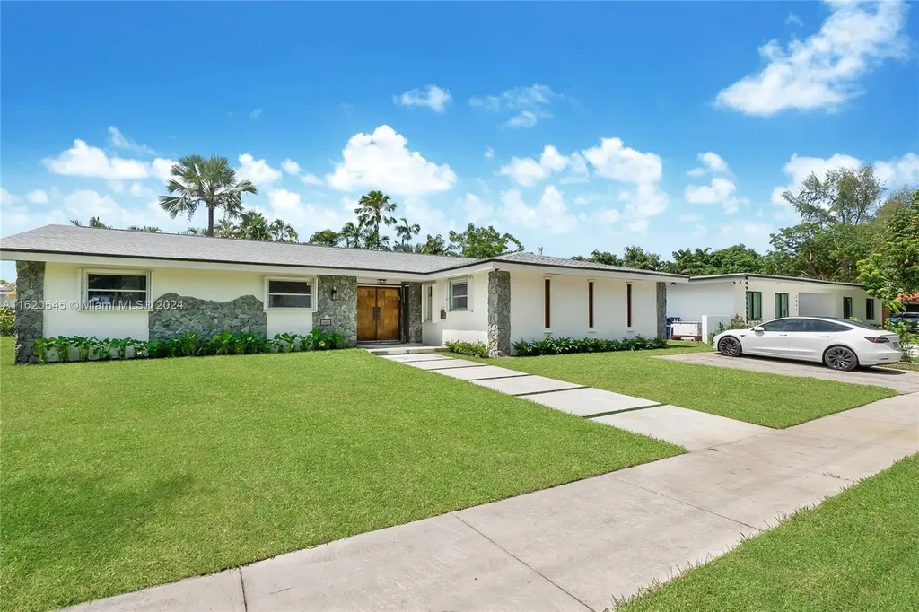 2451 NE 199th Street Miami FL 33180