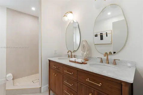 2451 NE 199th Street Miami FL 33180