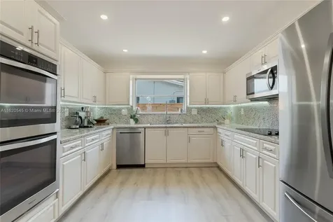 2451 NE 199th Street Miami FL 33180