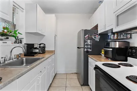 2930 Coconut Avenue Miami FL 33133