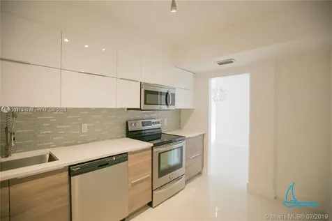 9381 E Bay Harbor Drive Bay Harbor Islands FL 33154