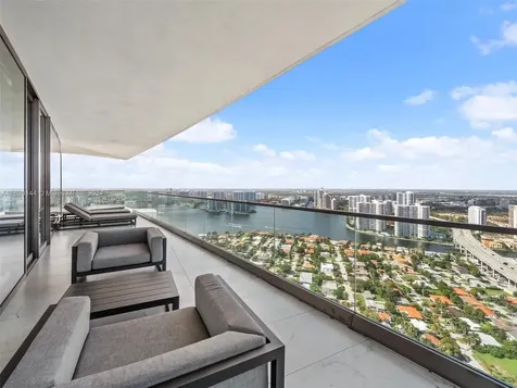 18975 Collins Avenue Sunny Isles Beach FL 33160