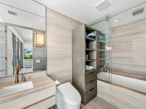 18975 Collins Avenue Sunny Isles Beach FL 33160