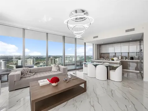 18975 Collins Avenue Sunny Isles Beach FL 33160