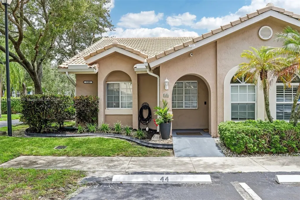 3185 Holiday Springs Boulevard Margate FL 33063