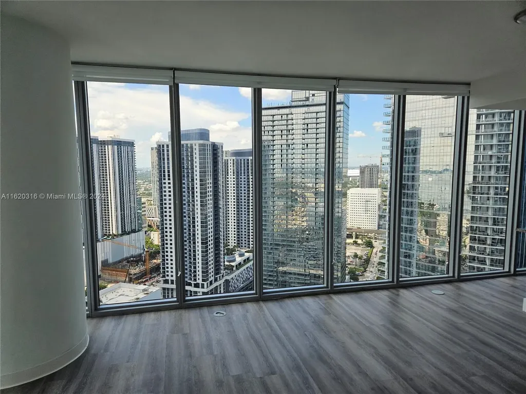 888 Biscayne Boulevard Miami FL 33132