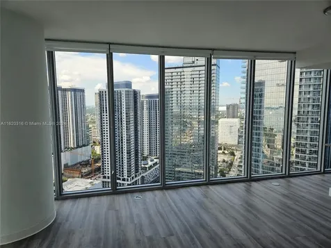 888 Biscayne Boulevard Miami FL 33132