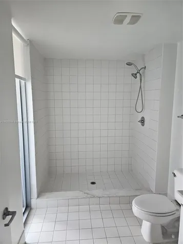 888 Biscayne Boulevard Miami FL 33132