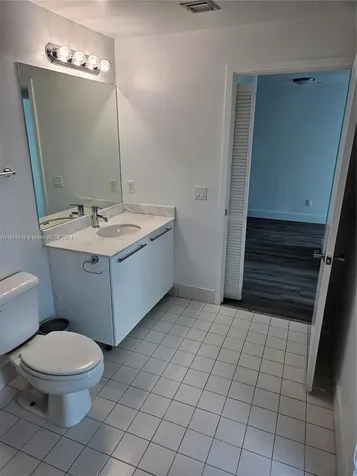 888 Biscayne Boulevard Miami FL 33132