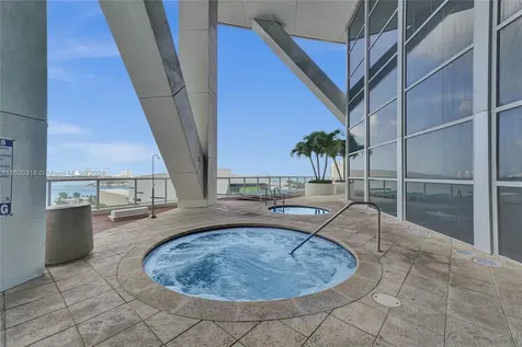 888 Biscayne Boulevard Miami FL 33132