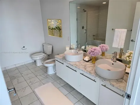 888 Biscayne Boulevard Miami FL 33132