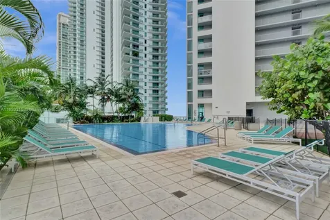 888 Biscayne Boulevard Miami FL 33132
