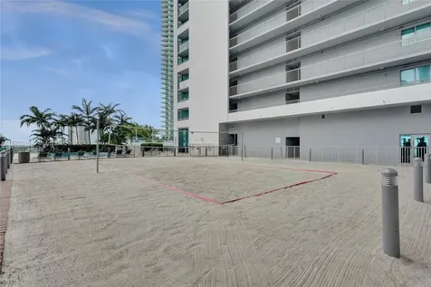 888 Biscayne Boulevard Miami FL 33132