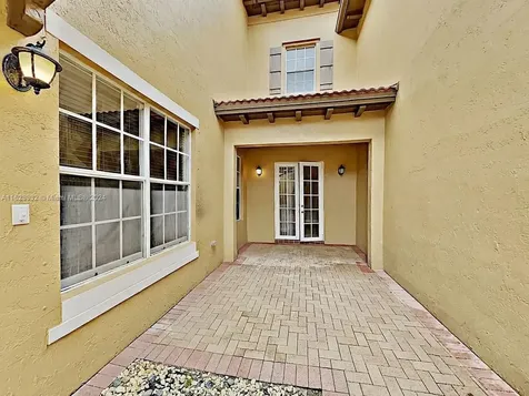 846 SW 146th Terrace Pembroke Pines FL 33027