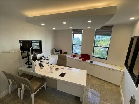 3800 S Ocean Drive Hollywood FL 33019