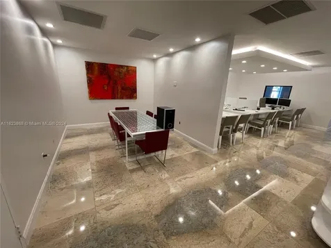 3800 S Ocean Drive Hollywood FL 33019