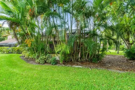 53 Edinburgh Drive Palm Beach Gardens FL 33418
