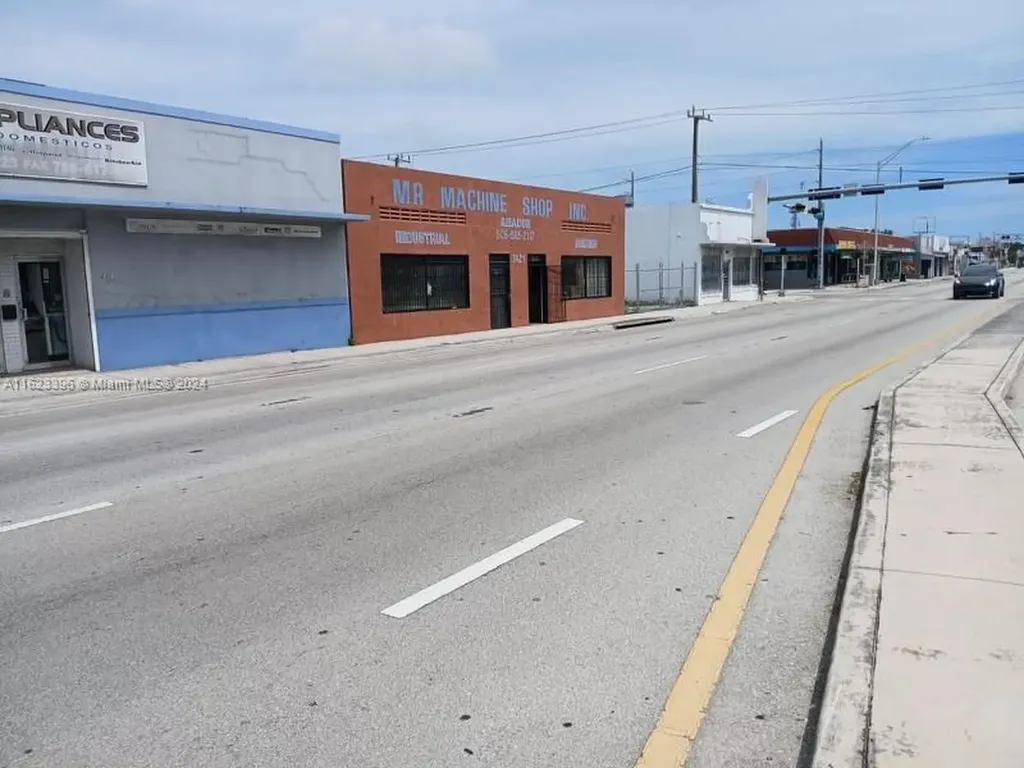 2421 NW 27th Avenue Miami FL 33142