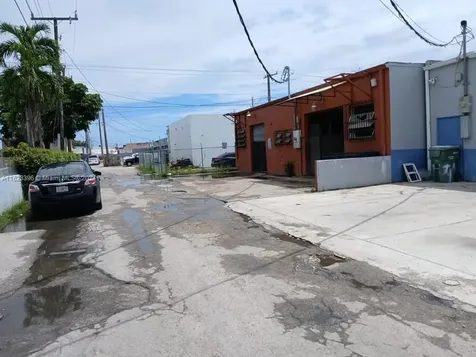 2421 NW 27th Avenue Miami FL 33142