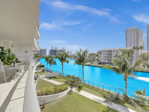 3250 NE 188th Street Aventura FL 33180