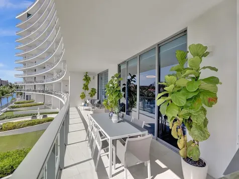 3250 NE 188th Street Aventura FL 33180