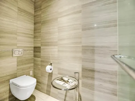 3250 NE 188th Street Aventura FL 33180