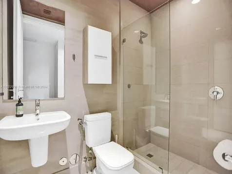 3250 NE 188th Street Aventura FL 33180