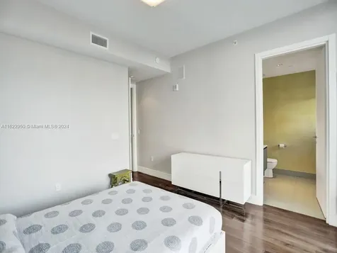 3250 NE 188th Street Aventura FL 33180