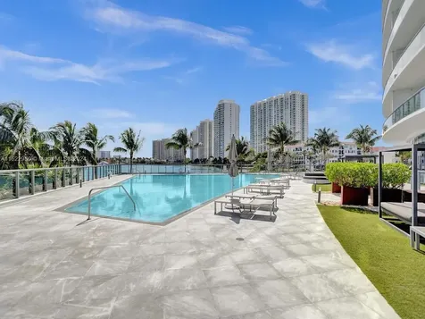 3250 NE 188th Street Aventura FL 33180