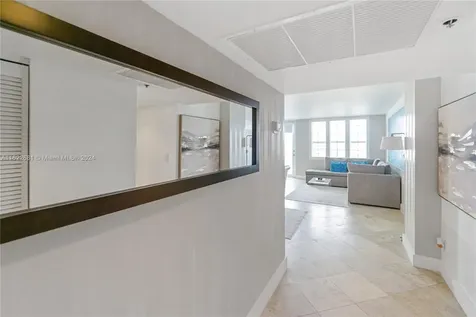 100 Lincoln Road Miami Beach FL 33139