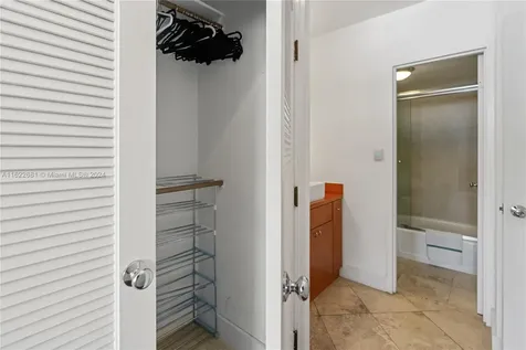 100 Lincoln Road Miami Beach FL 33139
