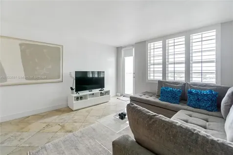 100 Lincoln Road Miami Beach FL 33139