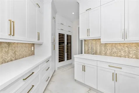 190 N Compass Drive Fort Lauderdale FL 33308