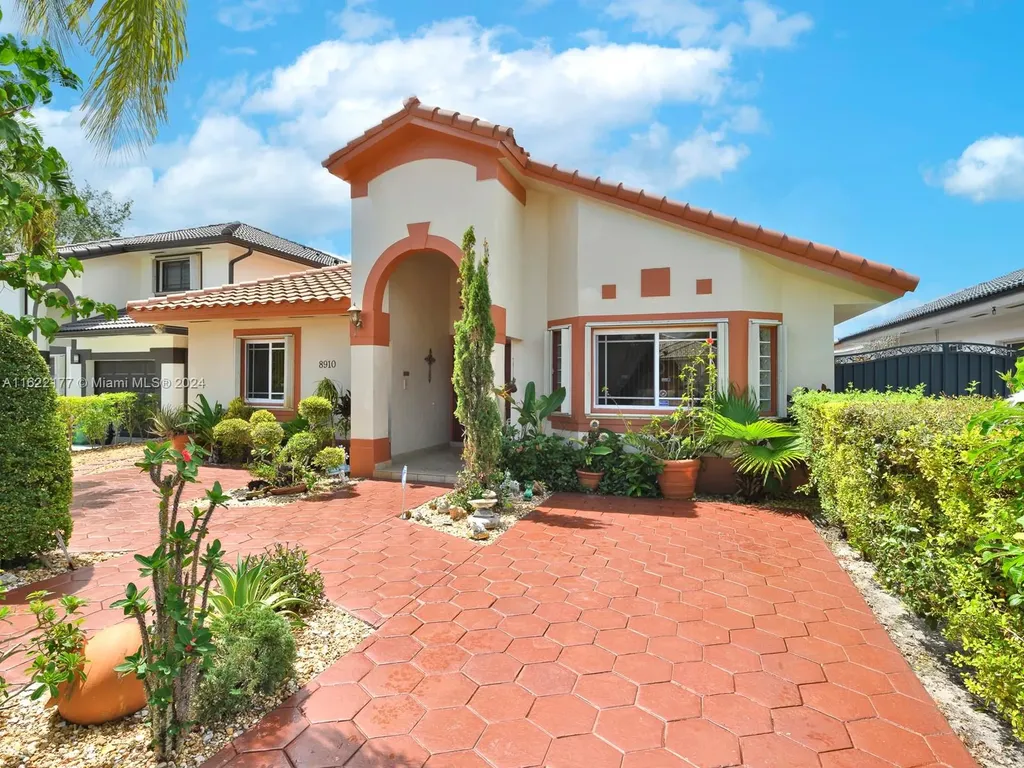 8910 NW 153rd Terrace Miami Lakes FL 33018