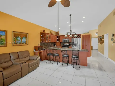 8910 NW 153rd Terrace Miami Lakes FL 33018