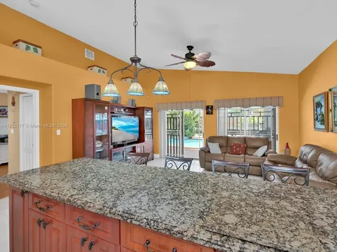 8910 NW 153rd Terrace Miami Lakes FL 33018