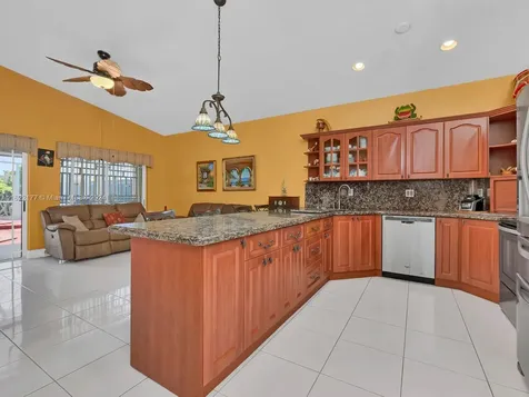 8910 NW 153rd Terrace Miami Lakes FL 33018
