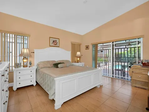 8910 NW 153rd Terrace Miami Lakes FL 33018