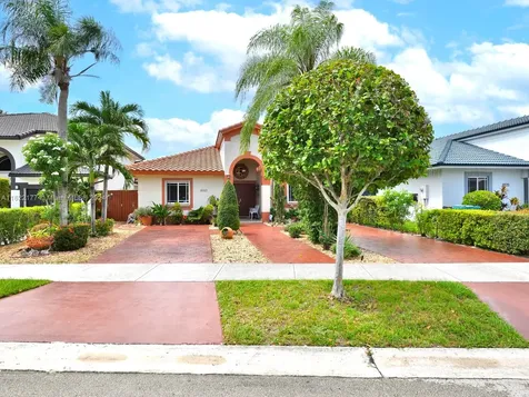 8910 NW 153rd Terrace Miami Lakes FL 33018