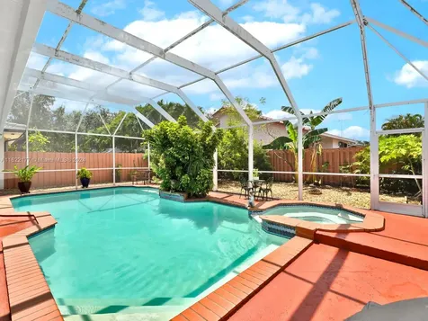 8910 NW 153rd Terrace Miami Lakes FL 33018