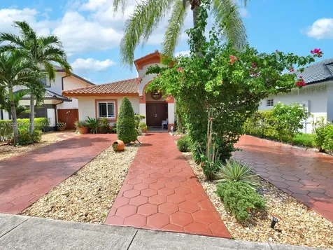 8910 NW 153rd Terrace Miami Lakes FL 33018