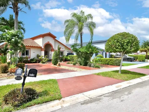 8910 NW 153rd Terrace Miami Lakes FL 33018