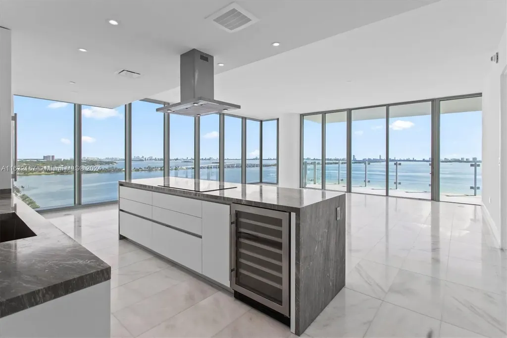 700 NE 26 Th Terrace Miami FL 33137