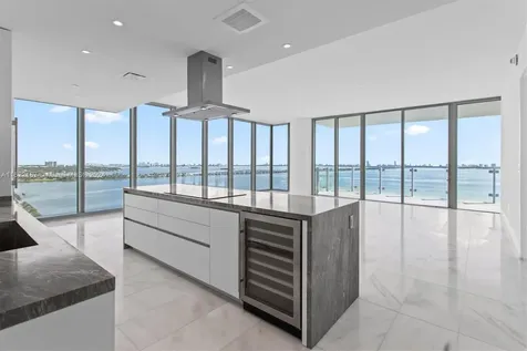 700 NE 26 Th Terrace Miami FL 33137