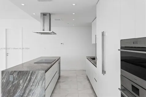 700 NE 26 Th Terrace Miami FL 33137
