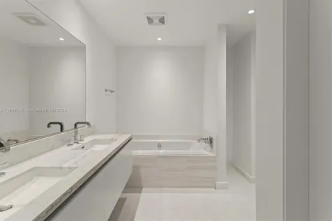 700 NE 26 Th Terrace Miami FL 33137